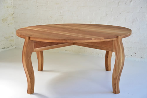 003 Tables - Round oak dining table, 8 seater L: 160cm